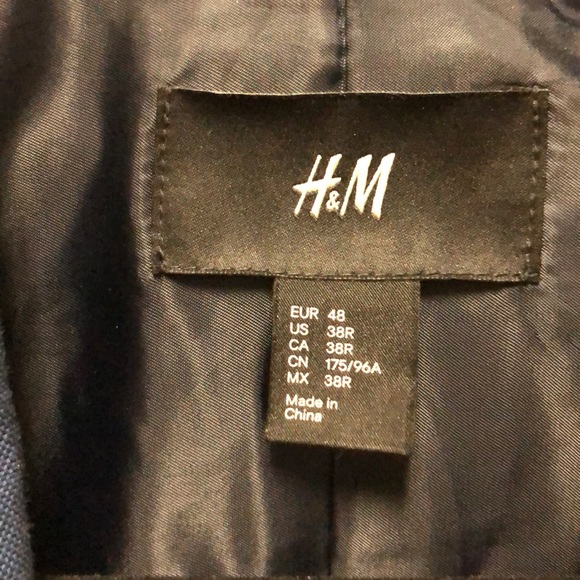 H&M Blazer - Picture 2 of 3